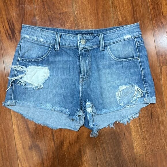 Guess Jean shorts size 2 - Picture 1 of 3